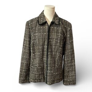 Requirements Black and‎ White Textured Jacket women’s size 14 (G15)